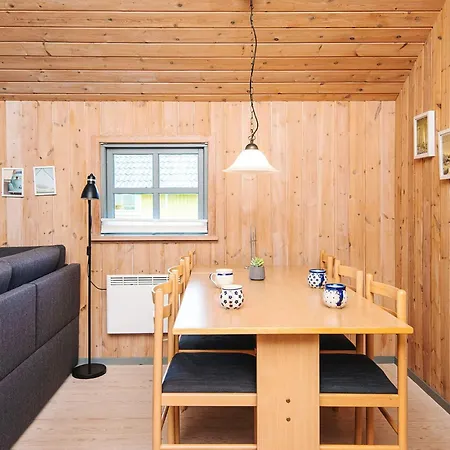 6 Person In Semesterbostad Hovborg