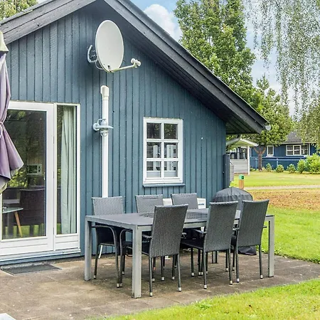 6 Person In Semesterbostad