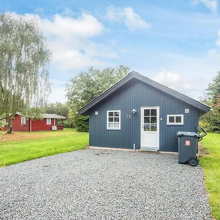 6 Person In * Hovborg